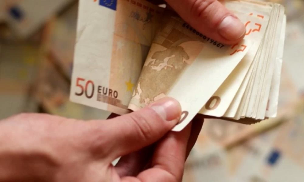 Επίδομα 534 ευρώ: Σε ποιούς εργαζόμενους μπαίνει «κόφτης»